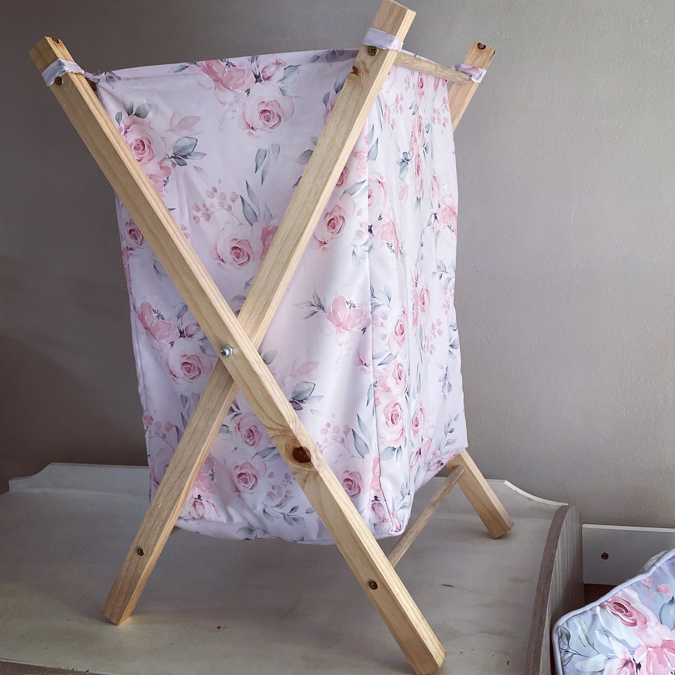 Wooden Laundry Baskets  - Pink Flower 01
