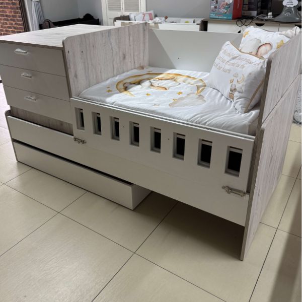 Flip Down Rail ONLY - on the Bedroom in a Box Cot (5-in-1 Cot)