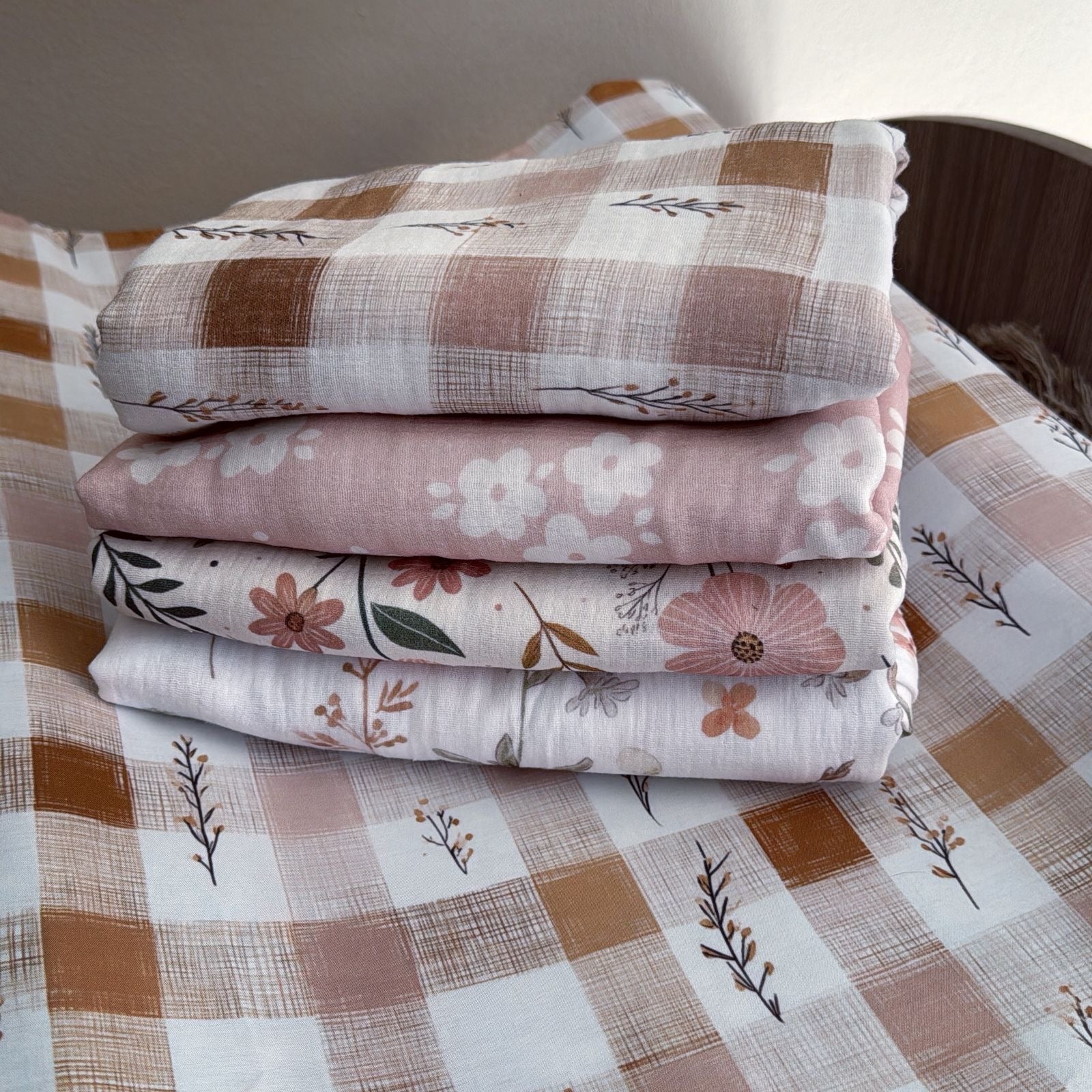 Cot Bedding - Check Flower Set 03