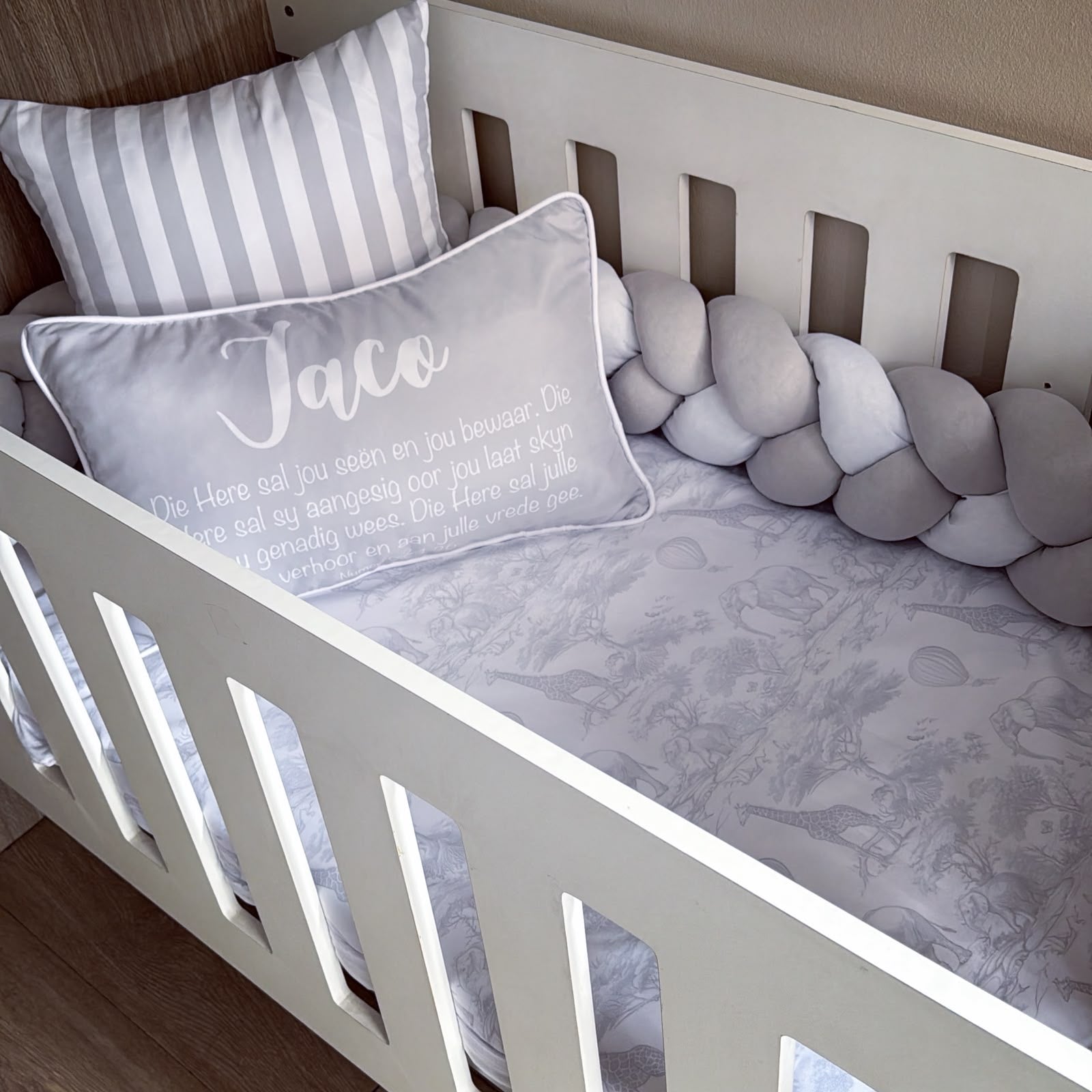 Cot Bedding - Grey Safari Set 05.1
