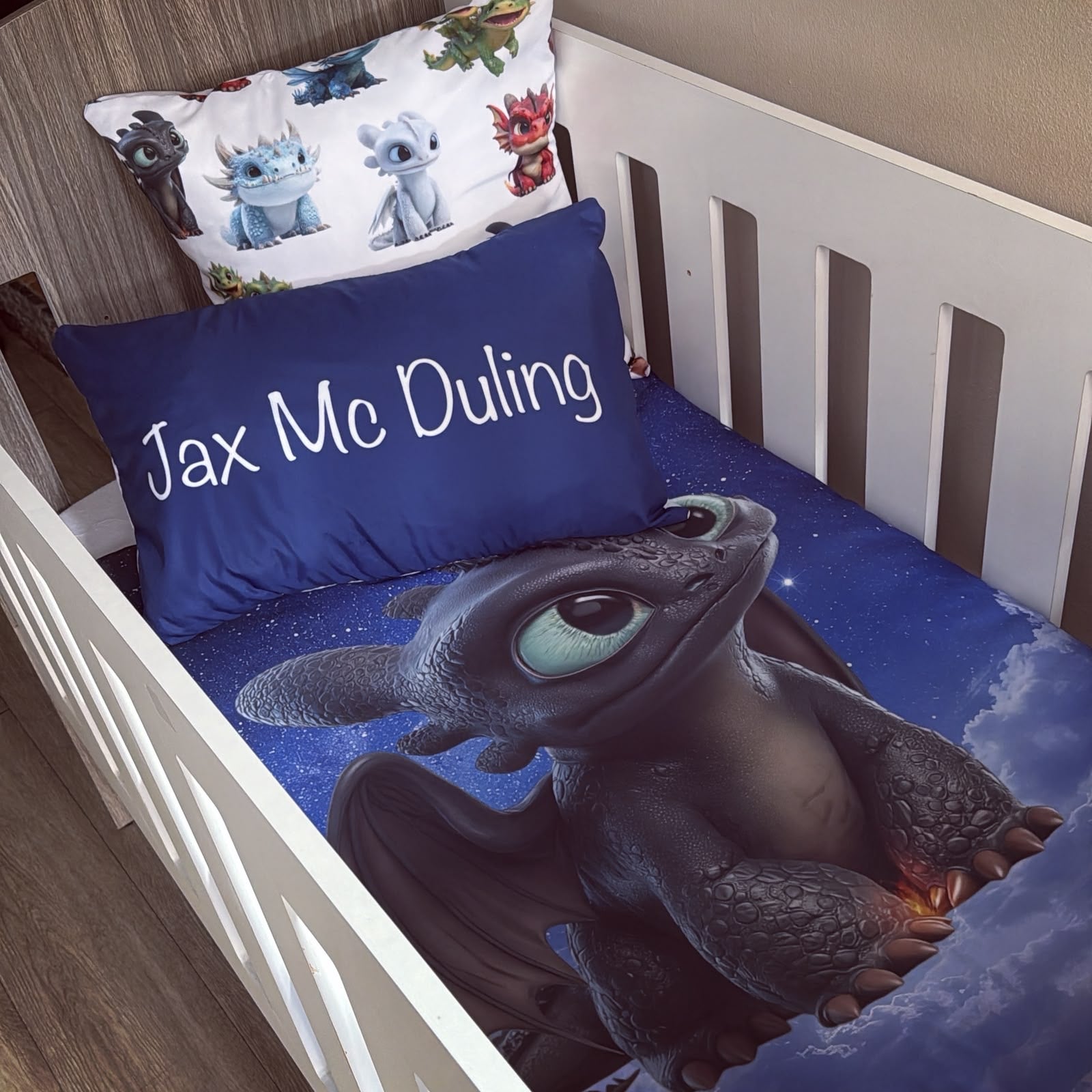 Cot Bedding -  How To Train Your Dragon Set 01