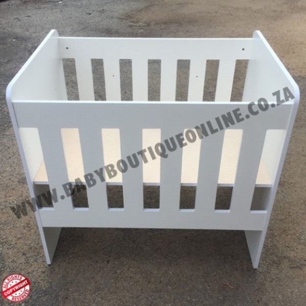 Small Wooden Cot - White - B0256