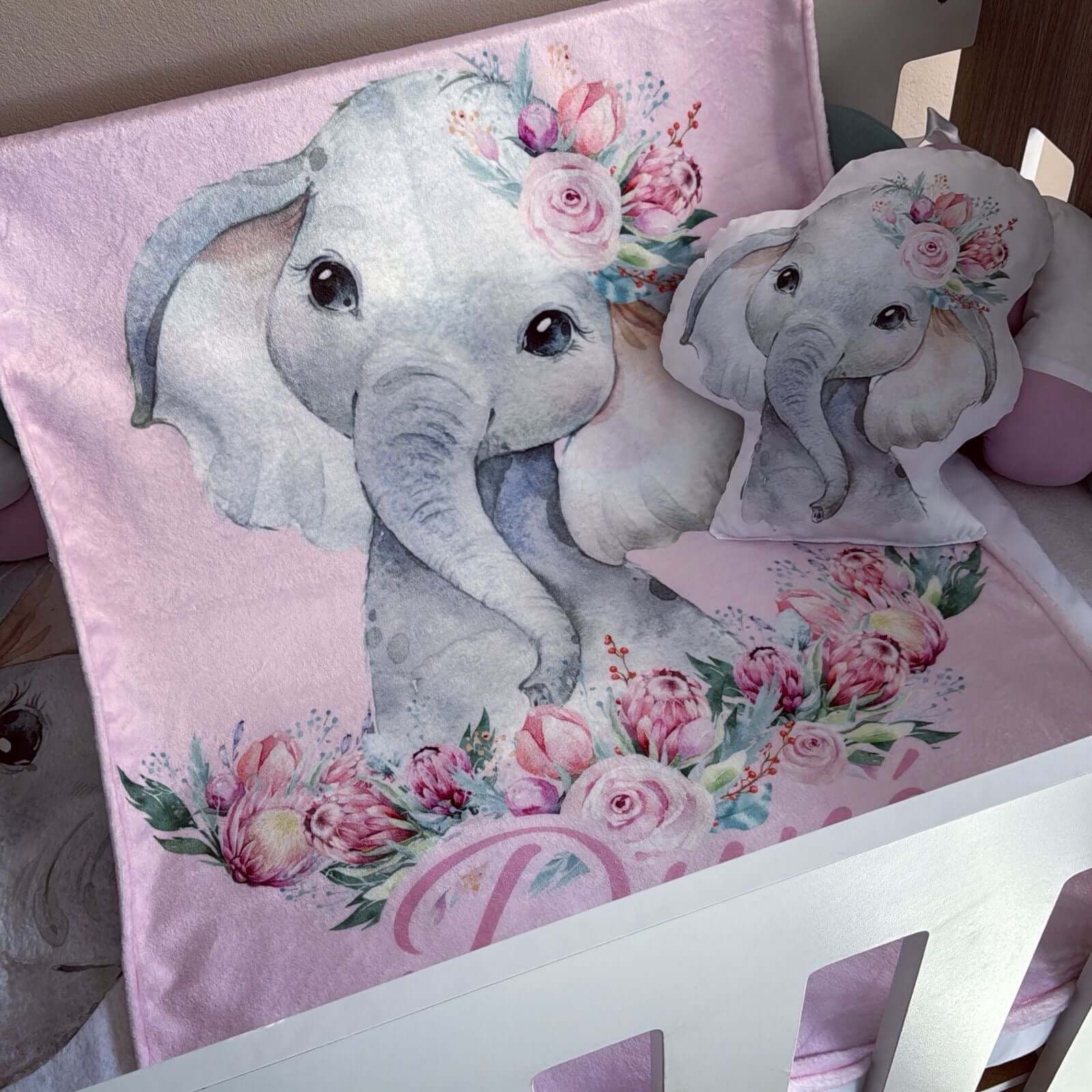 Cot Bedding - Protea Elephant Set 02