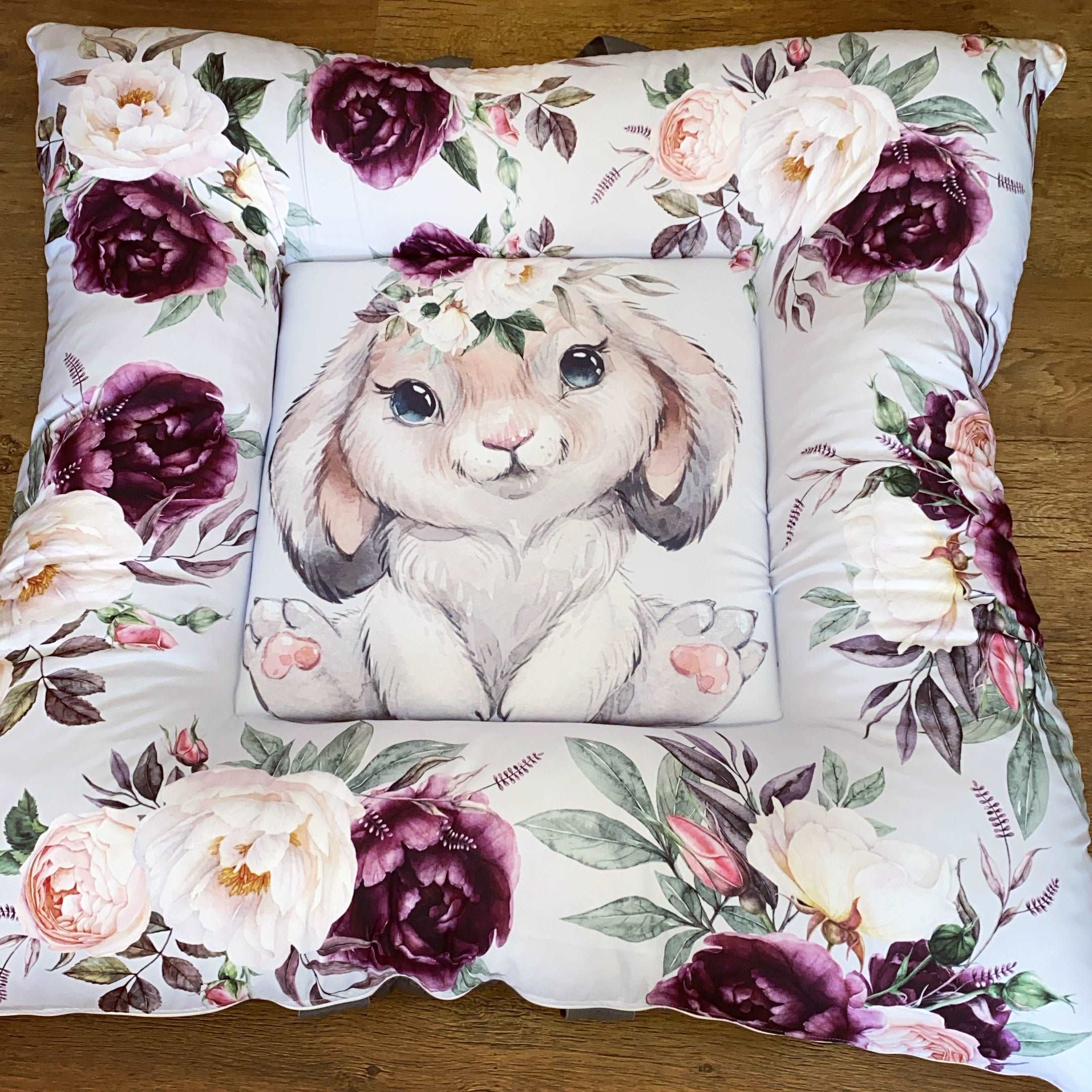 Cot Bedding - Maroon Bunny Set 01